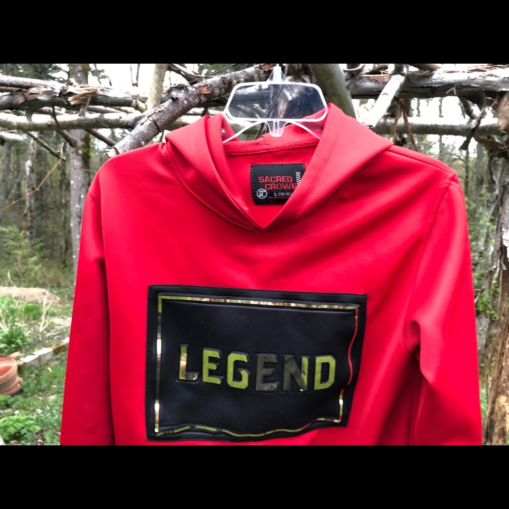 Sacred Crown Red Hoodie Sweatshirt Size L(14-16)